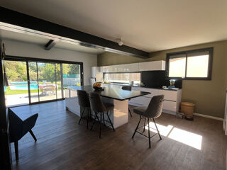  Maison  vendre 6 pices 145 m