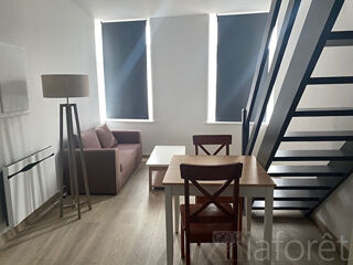  Appartement à louer 1 pièce 28 m²