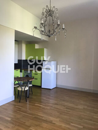  Appartement à louer 1 pièce 35 m²