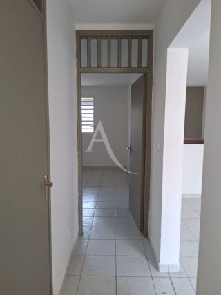 Appartement à louer 2 pièces 55 m²