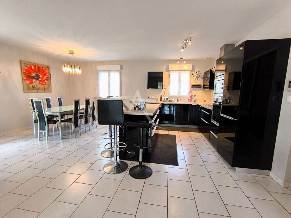 Vente Maison Maison de plain-pied, Salviac, 124m² , 3 chambres Salviac