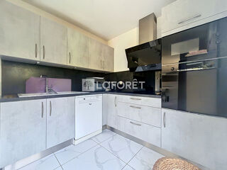  Maison à louer 6 pièces 109 m²