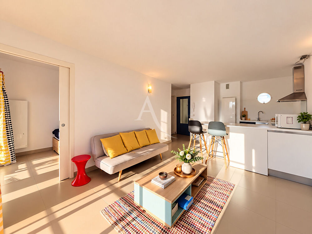 CAP D'ANTIBES ? DERNIER ÉTAGE ? 2 TERRASSES VUE MER ? 2 PIÈCES RÉNOVÉ- EXCLUSIVITÉ