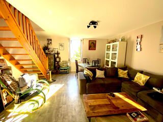  Immeuble à vendre 8 pièces 274 m²