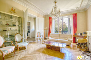 Maison � vendre 9 pi�ces 320 m�