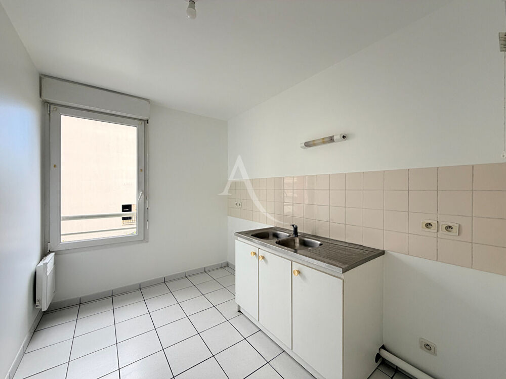 Location Appartement TYPE 2, REIMS - POMMERY Reims