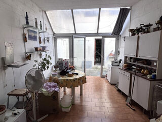  Immeuble  vendre 4 pices 180 m