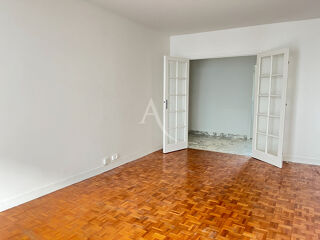  Appartement à louer 3 pièces 64 m²
