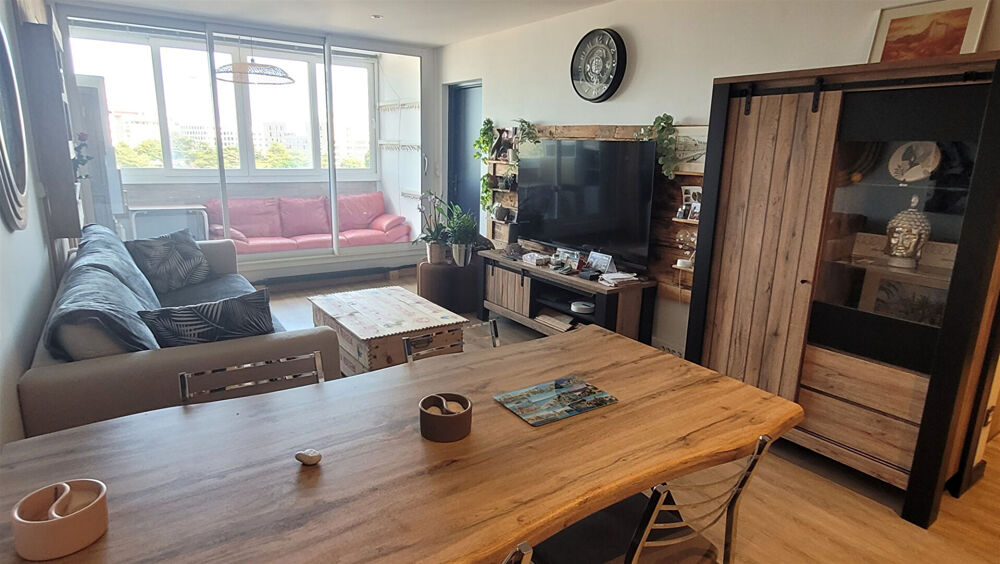 Location Appartement Chambre à louer meublée , 11 m² - Villeurbanne Villeurbanne