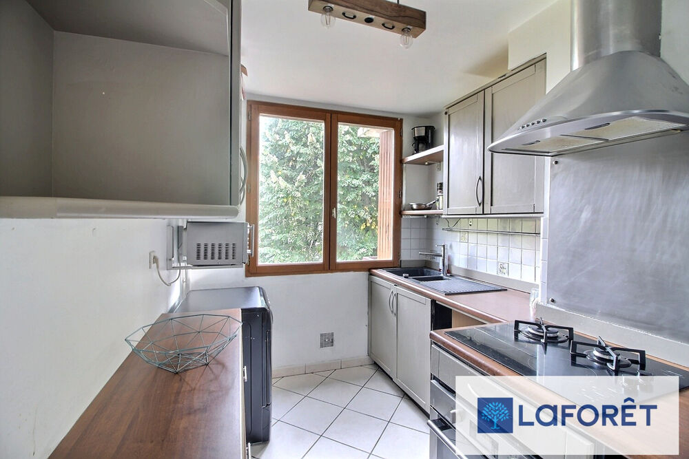 Vente Appartement Appartement Ris Orangis 5 pièces, avec balcon exposé sud. Ris orangis