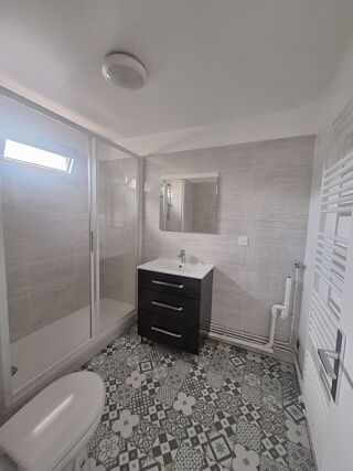  Appartement à louer 1 pièce 34 m²