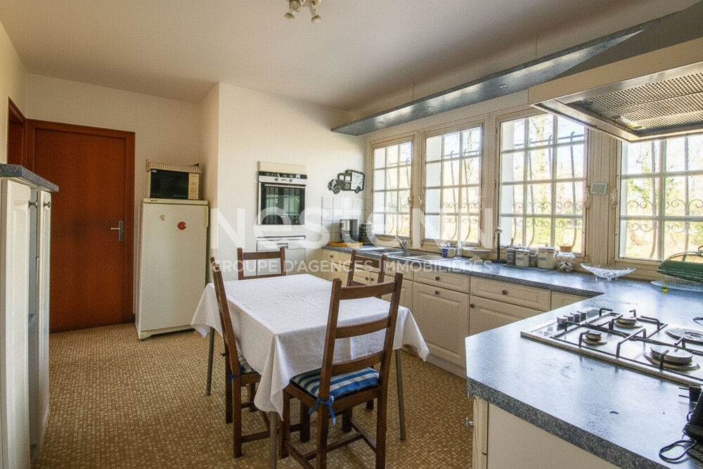 A vendre à Arradon Botequelen maison de 207 m² beau potentiel de rénovation terrain constructible