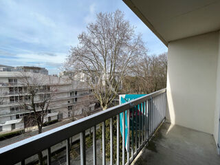  Appartement à louer 1 pièce 33 m²