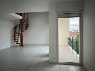  Appartement à louer 2 pièces 50 m²