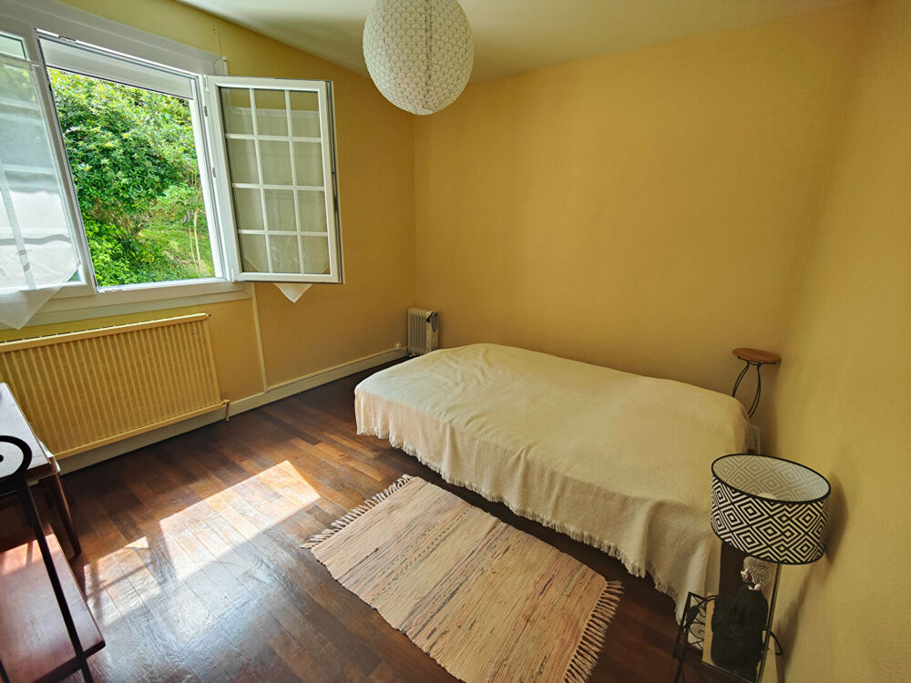 Location Appartement REZ DE JARDIN MORTEFONTAINE EN THELLE - 4 pièce(s) - 79.31 m2 Mortefontaine en thelle