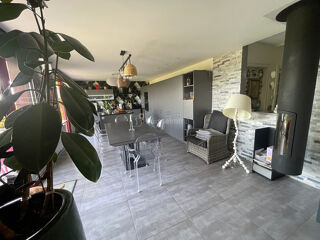  Maison  vendre 7 pices 140 m