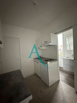  Appartement à louer 1 pièce 23 m²