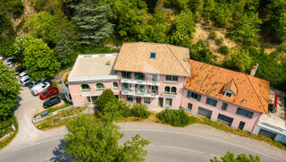  Immeuble à vendre 15 + pièces 800 m²