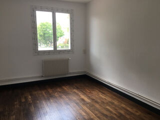  Appartement à louer 2 pièces 50 m²