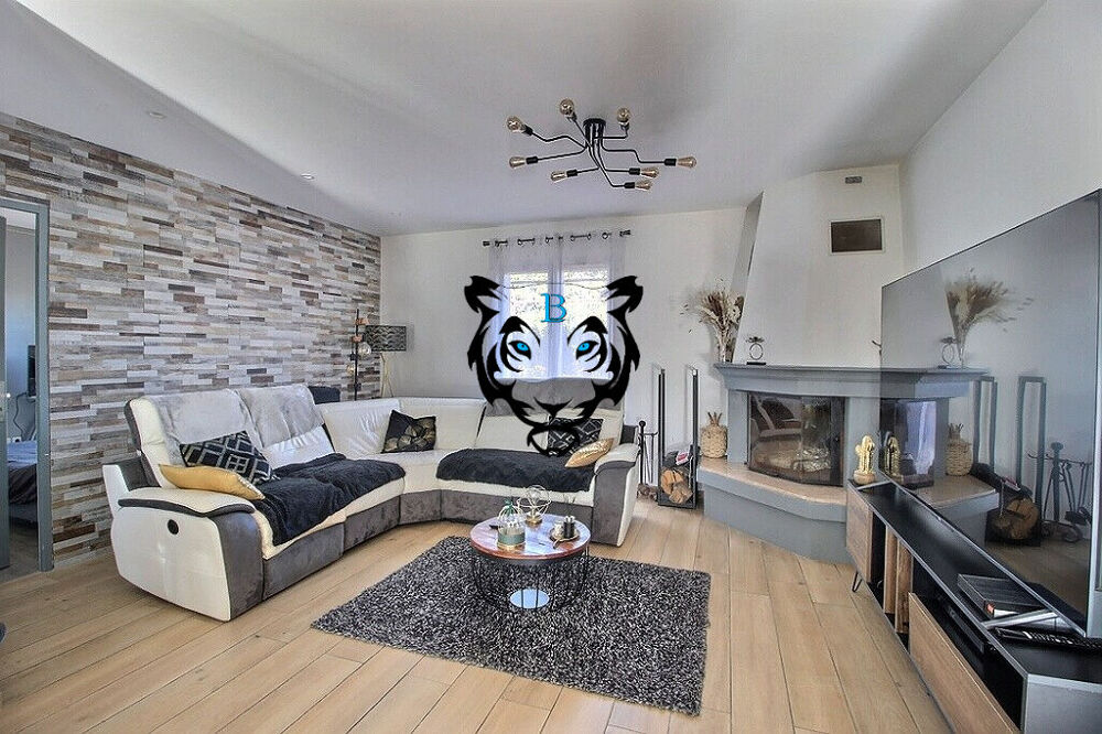 Maison Le Muy 6 pièce(s) 147 m2 avec piscine