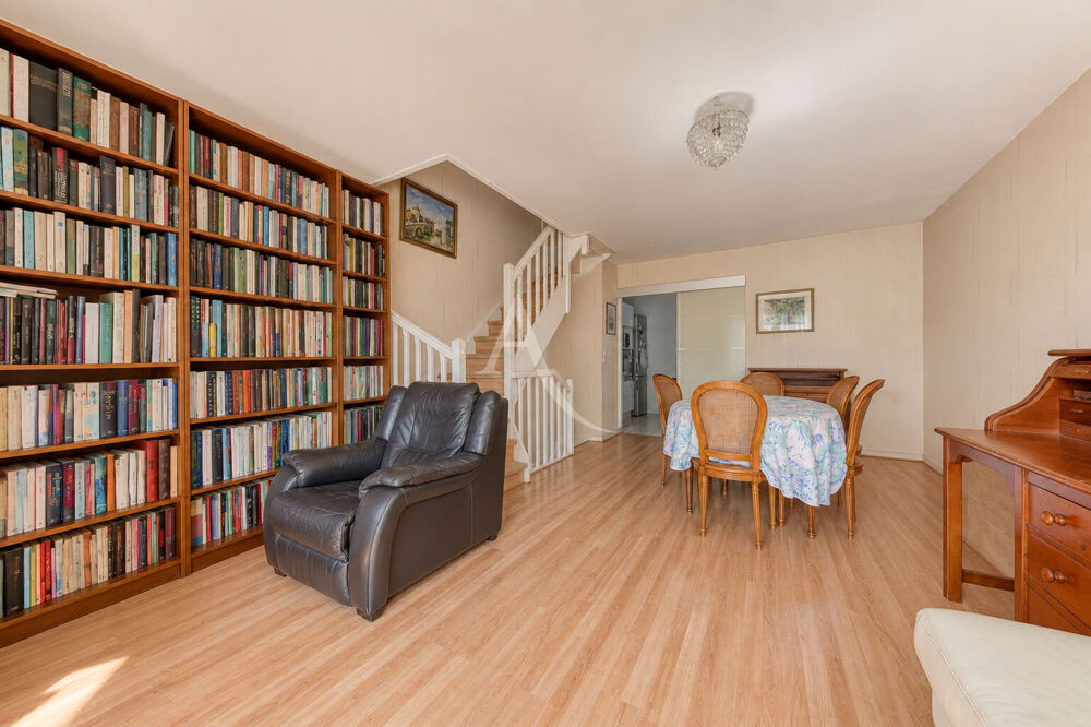 Vente Maison Maison Bussy Saint Georges 5 pièce(s) 110.80 m2 Bussy saint georges