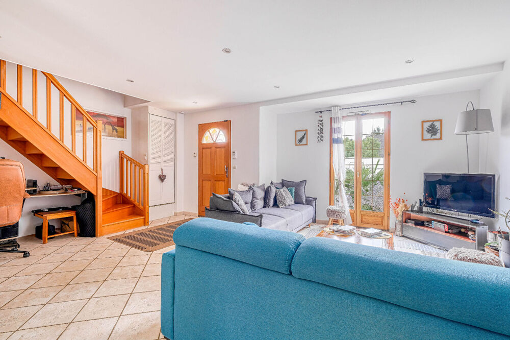 Vente Maison Maison familiale de près de 130 m², terrain de plus de 1 400 m² à Villiers-sur-Morin Villiers sur morin