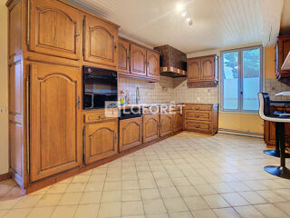  Maison � vendre 10 pi�ces 250 m�