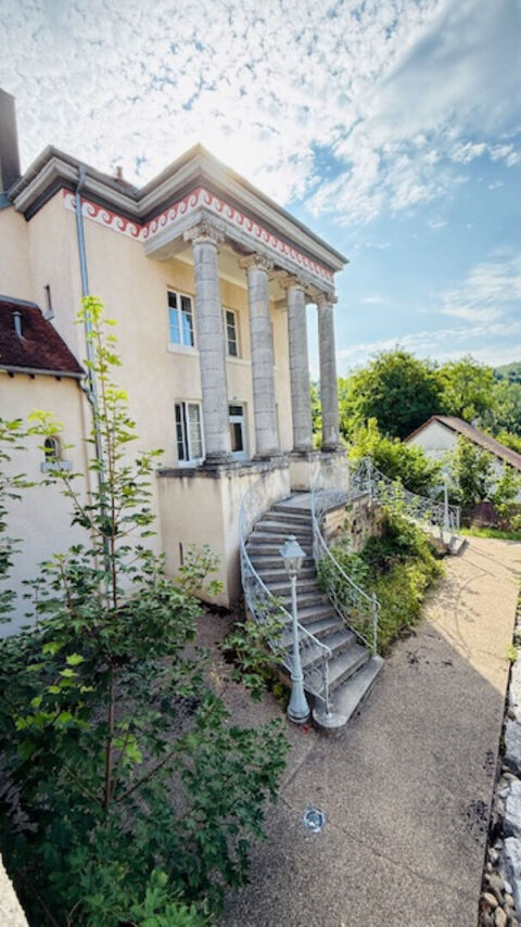   Appartement r�vov�  3 pi�ce(s) 62.40 m2/parking Appartement - 3 pi�ce(s) - 62 m�