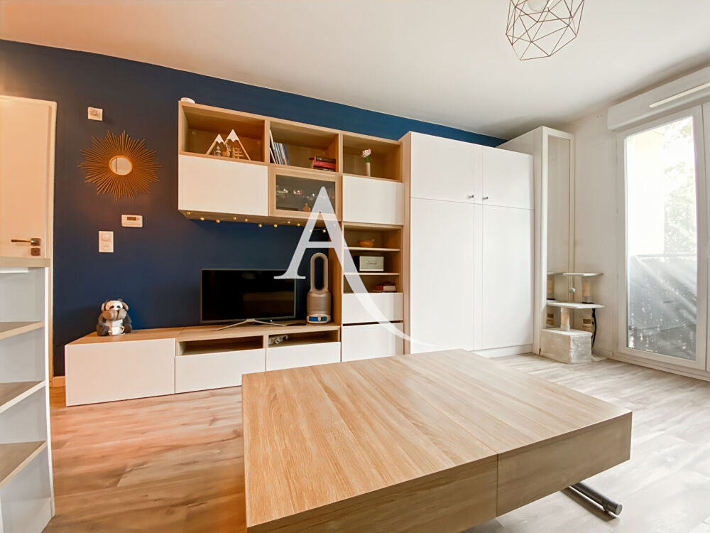 Appartement Bois D Arcy 1 pièce(s) 28 m2