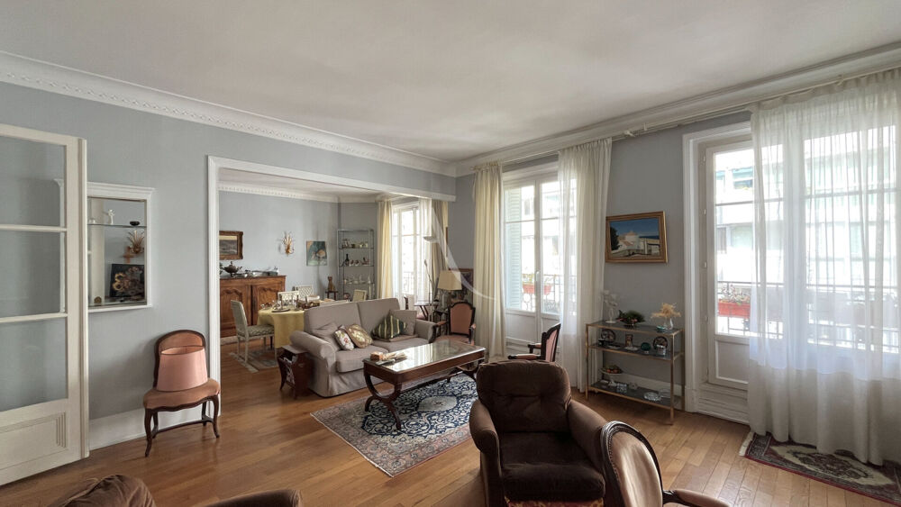 Appartement 4 pièces 128 m² · à Paris 16 · 128 m² · 1 340 000 €