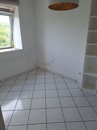 Appartement à louer 2 pièces 36 m²