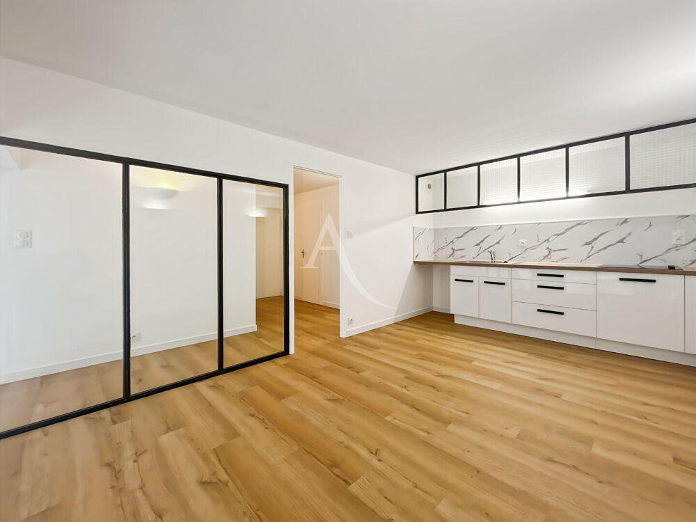 Vente Appartement Appartement atypique de 86 m² avec terrasse plein sud en centre-ville de Challans Challans
