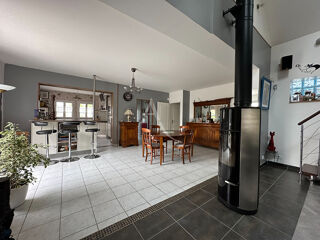  Maison à vendre 7 pièces 227 m²