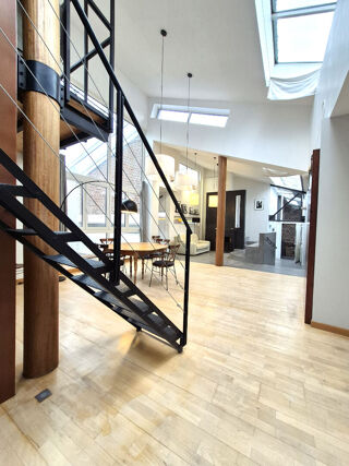  Immeuble � vendre 880 m�