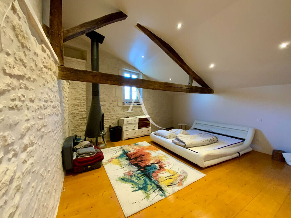 Maison 8 pièces 271 m² · à Pons · 271 m² · 399 000 €