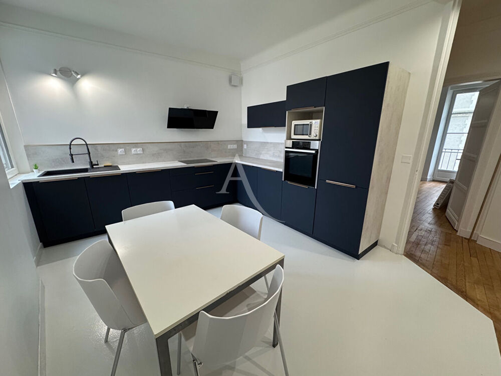 Location Appartement Appartement T3 entièrement rénové - Hyper centre-ville Blois