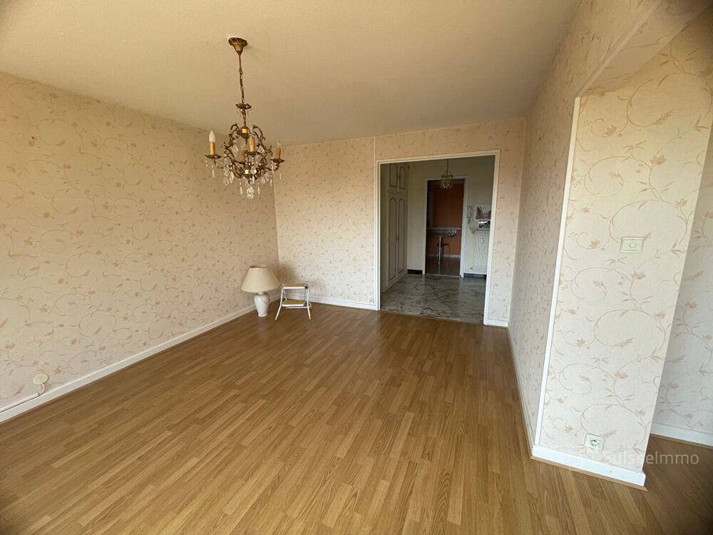 Valdoie, spacieux appartement T4 très lumineux avec balcon et garage