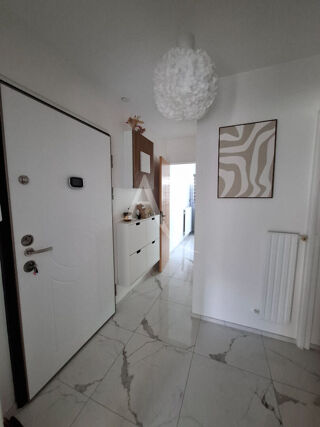  Appartement � vendre 4 pi�ces 77 m�