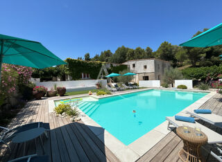  Maison à vendre 15 + pièces 1 m²