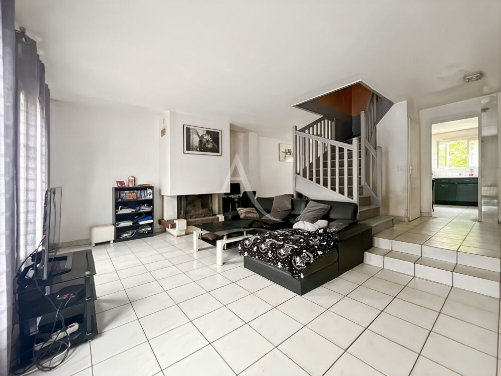 Vente Maison Maison Vaureal 7 pièce(s) 126 m2 Vaureal