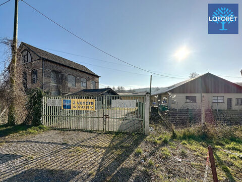 Surface de vente de 1240 m2 avec maison d'habitation à Menneval 315000 27300 Menneval