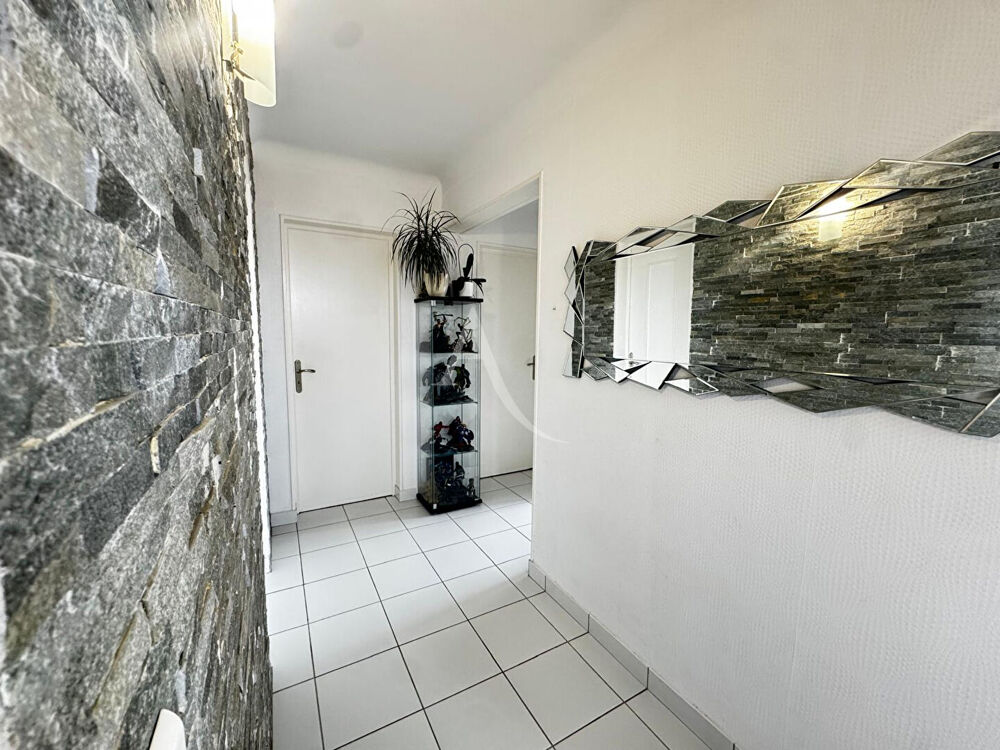 Maison 4 pièces - 115 m² - Sous-sol total, double garage, terrain 782m² - La Norville 91290