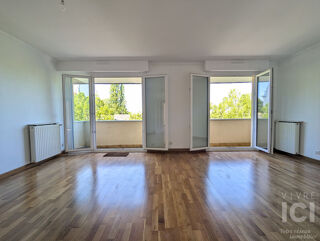  Appartement à louer 4 pièces 93 m²