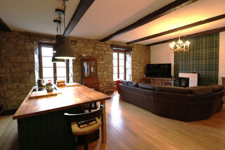  Maison � vendre 15 + pi�ces 325 m�