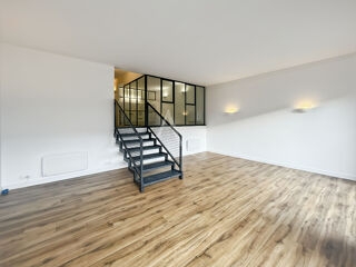 Vente Appartement Appartement atypique de 86 m² avec terrasse plein sud en centre-ville de Challans Challans