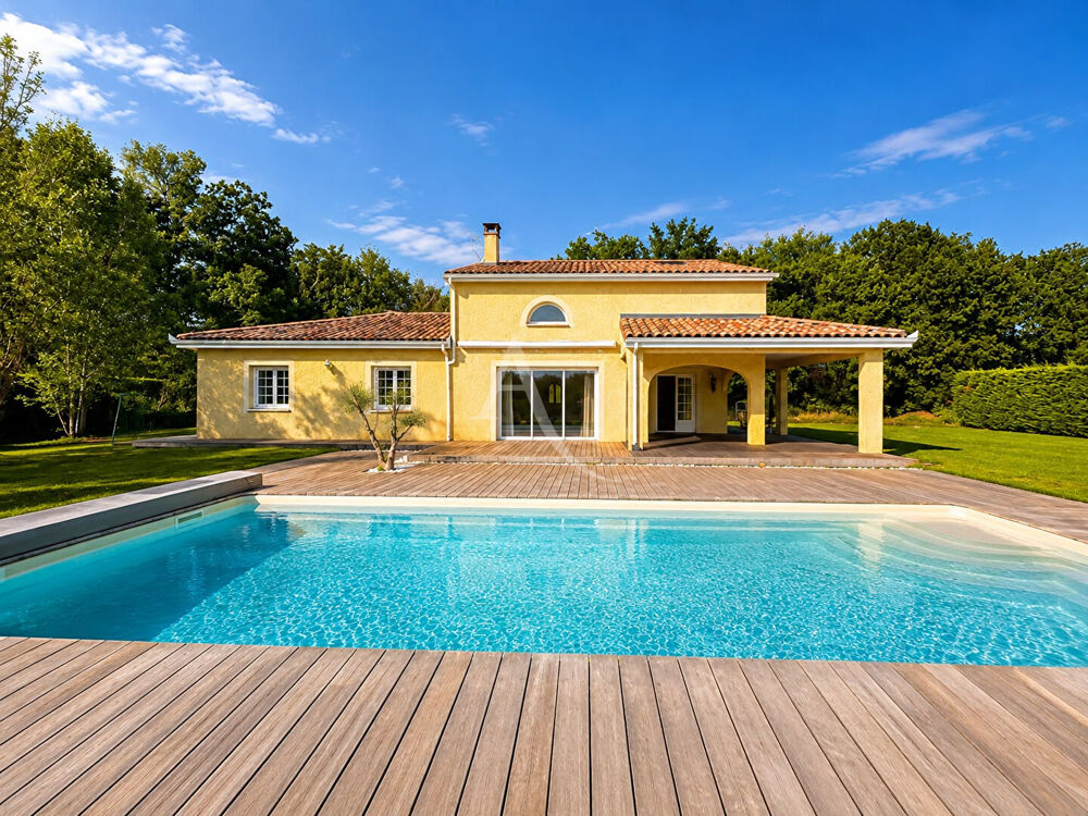 PUJAUDRAN - Villa T6 - 170m2 5 chambres avec piscine et double garage sur 4100m²