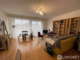  Appartement à louer 2 pièces 49 m²