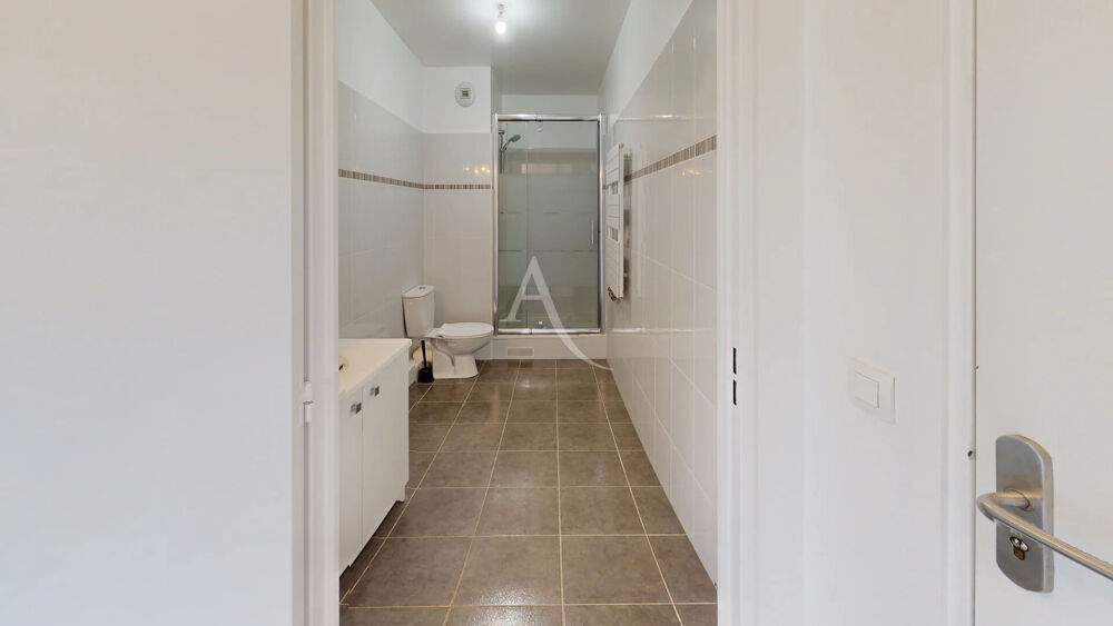 Appartement MASSY 1 pièce 27.06 m²