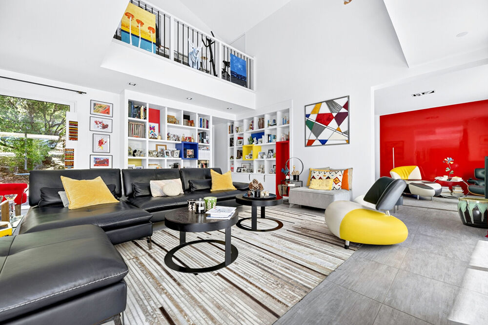 Vente Maison ÉLÉGANCE CONTEMPORAINE AU COEUR D'UN ÉCRIN DE VERDURE Maison Périgueux 7 pièce(s) 250 m2 Perigueux