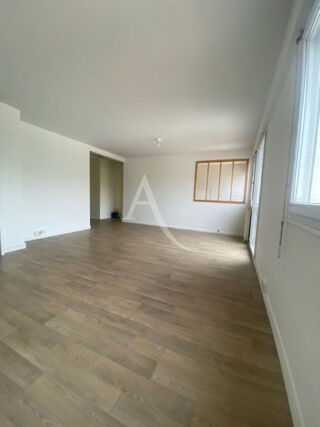  Appartement à louer 3 pièces 67 m²